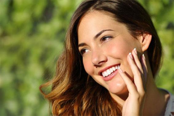 Beneficii pentru unghii, păr și piele
